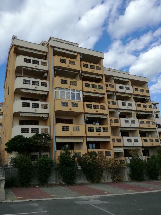 Apartman Una Crikvenica Eksteriør billede